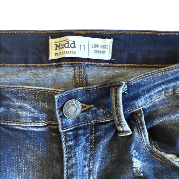 Mudd Distressed Skinny Jeans | Size 11 (Juniors) - Picture 2 of 5